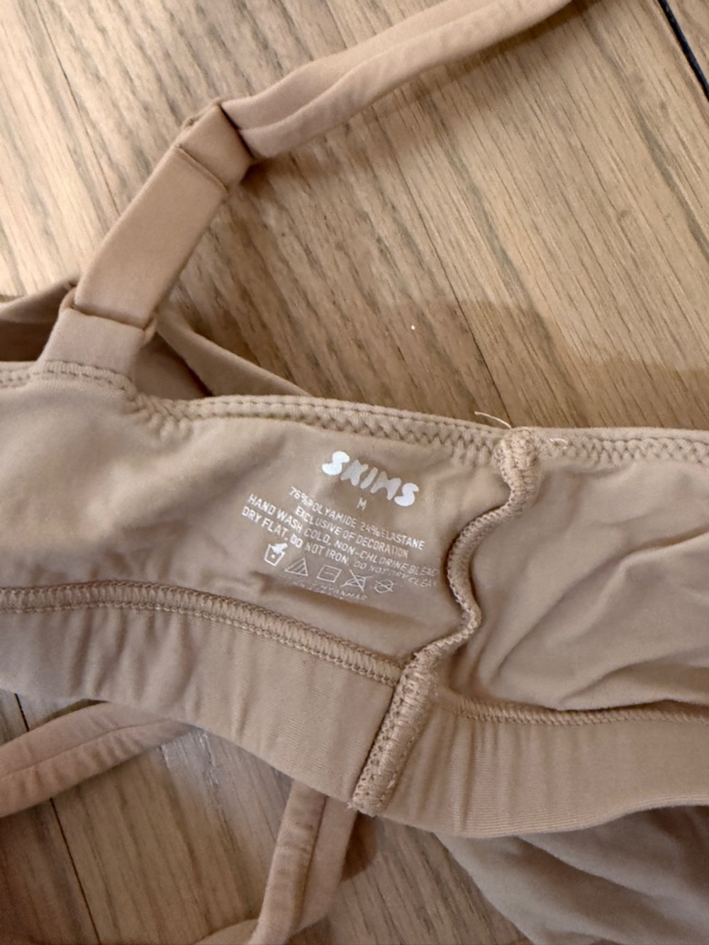 SKIMS Nude Triangle Bralette, Size Medium - Picture 4 of 4